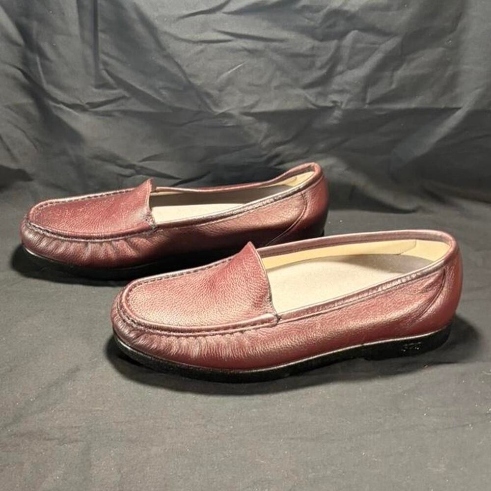 🚨 Like New SAS Women’s Leather Burgundy Moccasin Loafers Shoes Size: 10 W. 👞 - Picture 3 of 8